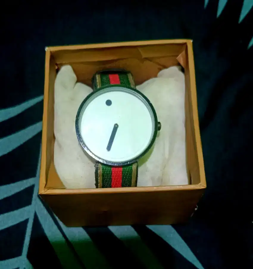 Jam unik elegant gucci gethink