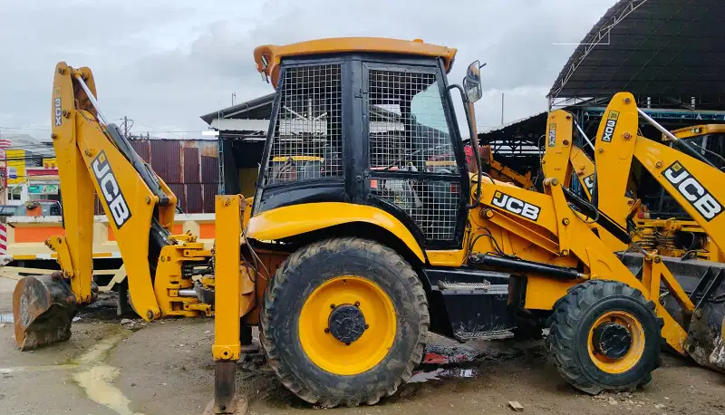 Dijual Backhoe Loader JCB 3CX Tahun 2006