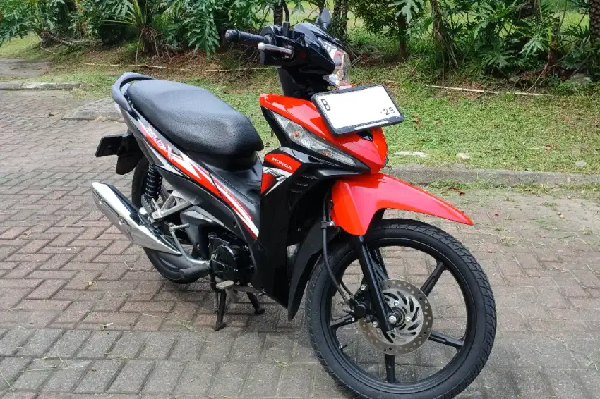 Motor REVO X Velg Racing 2024