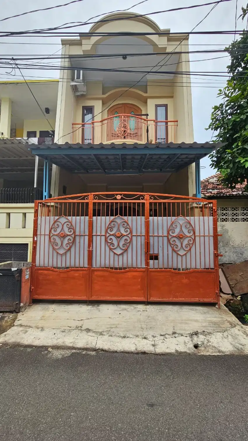 Jual Rumah Siap Huni 15 Menit ke RSUD Cengkareng 2 Lt Bisa KPR J-31477