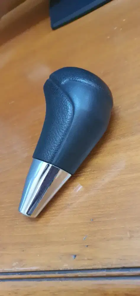 Tuas Shift Knob Matic Innova Reborn G