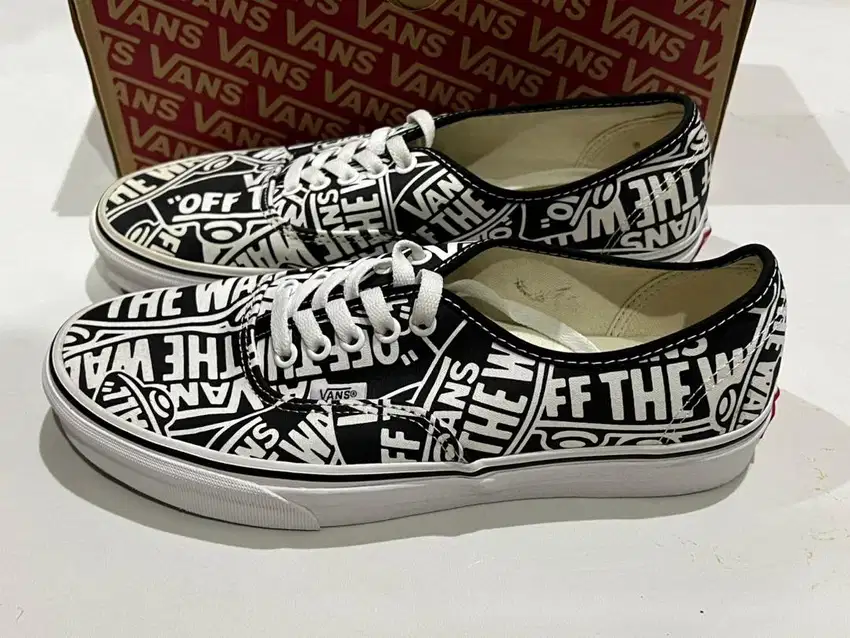 Vans Authentic OTW repeat black