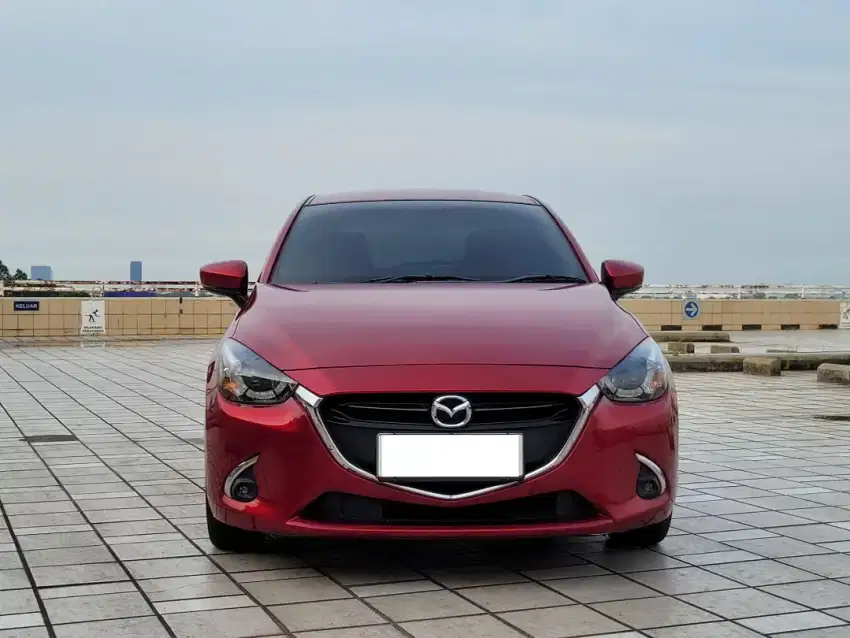 Mazda 2 R at 2018