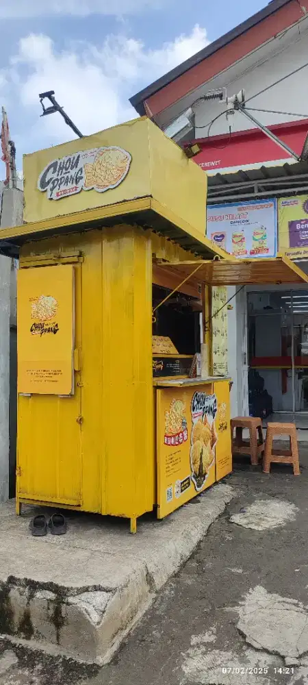 Kontainer Outlet Untuk Jualan