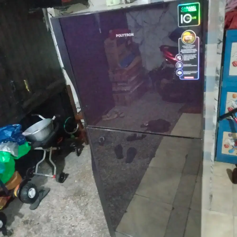 Kulkas 2 pintuh politton