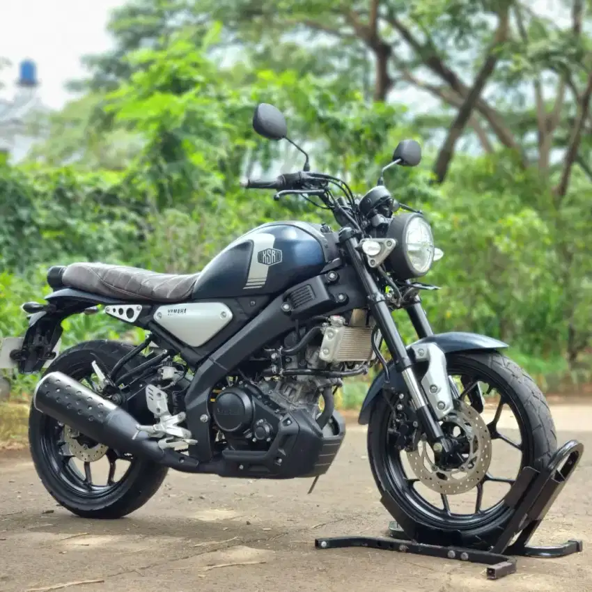 YAMAHA XSR 155 BIRU 2022 KM LOW SUPERB MULUS PAJAK ON