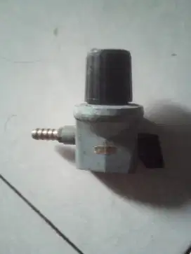 Regulator gas tekanan tinggi