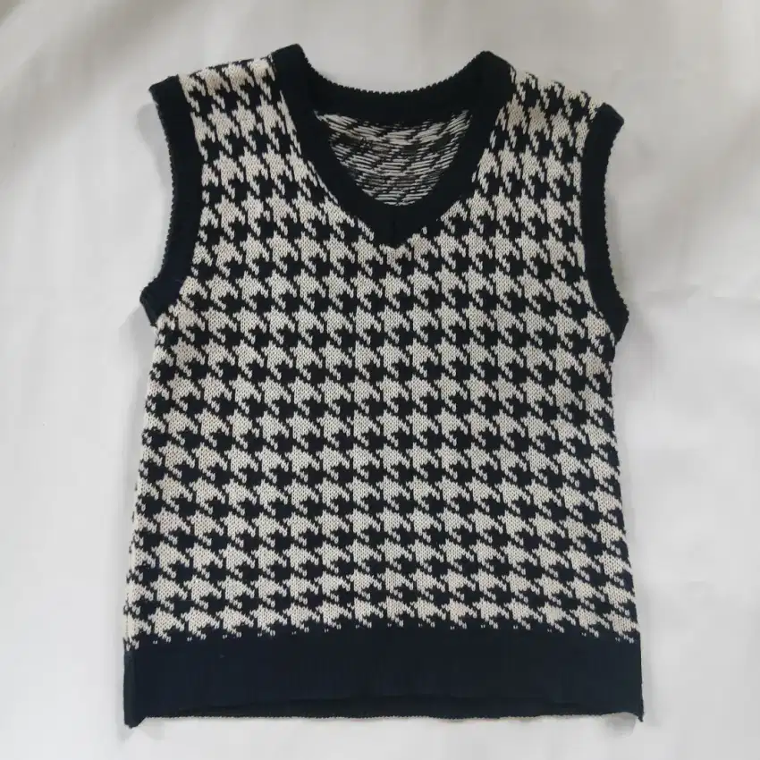 Preloved Rompi Rajut Wanita