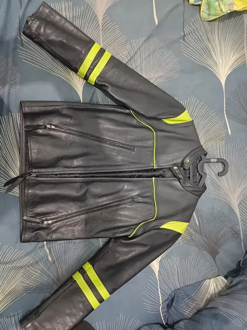 Jaket kulit asli custom sendiri