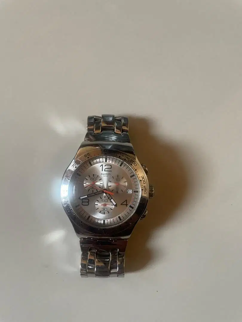 Jam tangan merk swatch