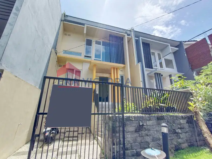 Rumah Jual Cluster One Gate Sistem Kamar Banyak