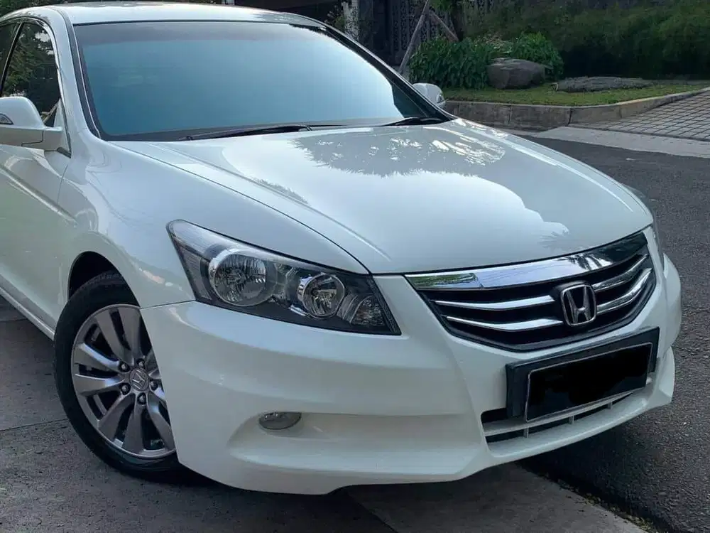 Honda Accord 2011 Bensin