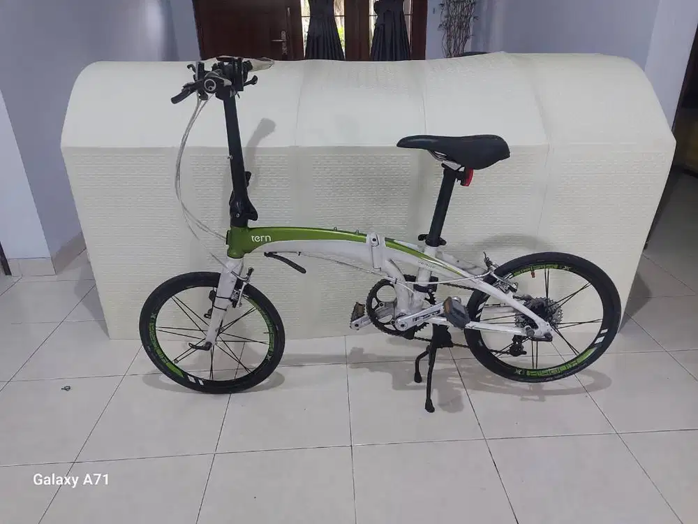 Sepeda lipat merk Tern - Verge X10