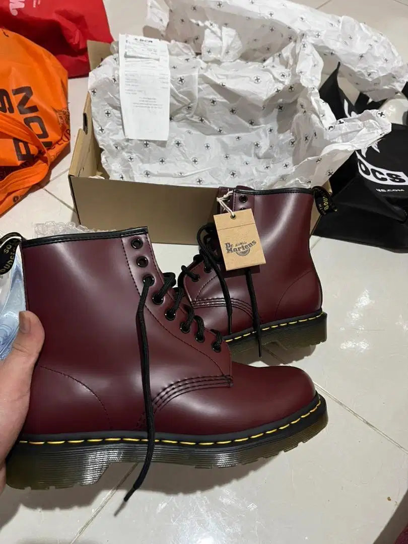 Docmart Doctormartens 1460 Cherry red BNWT