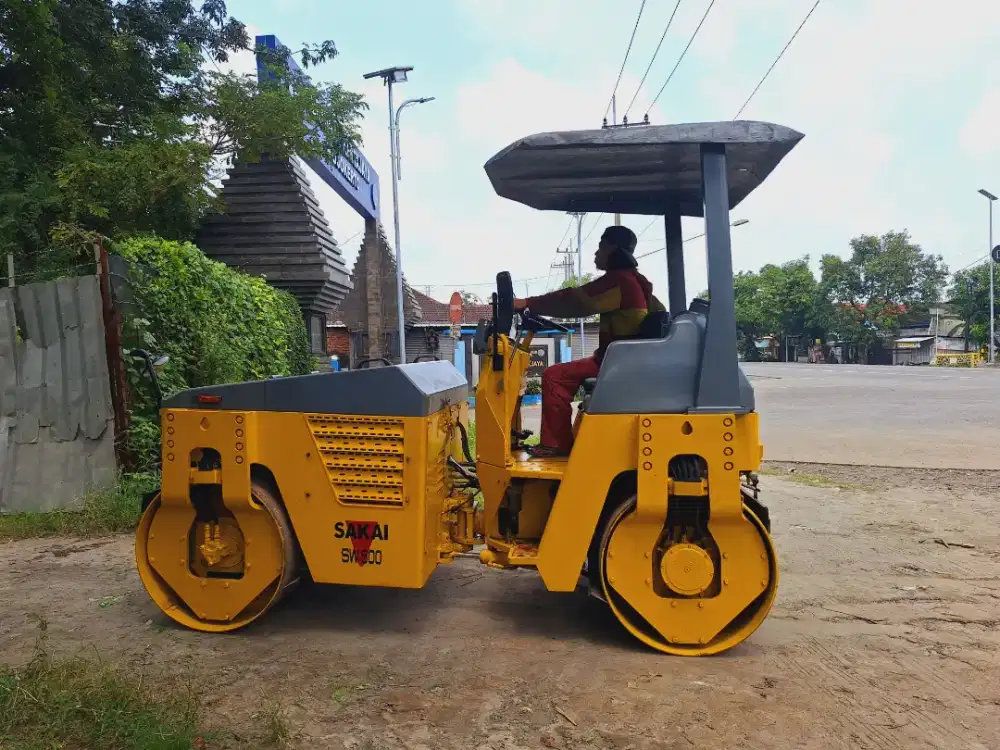 Tandem Roller Sakai SW 500