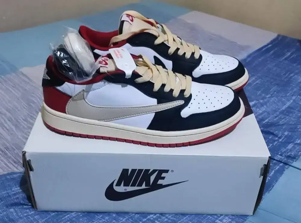 nike aj1 travis