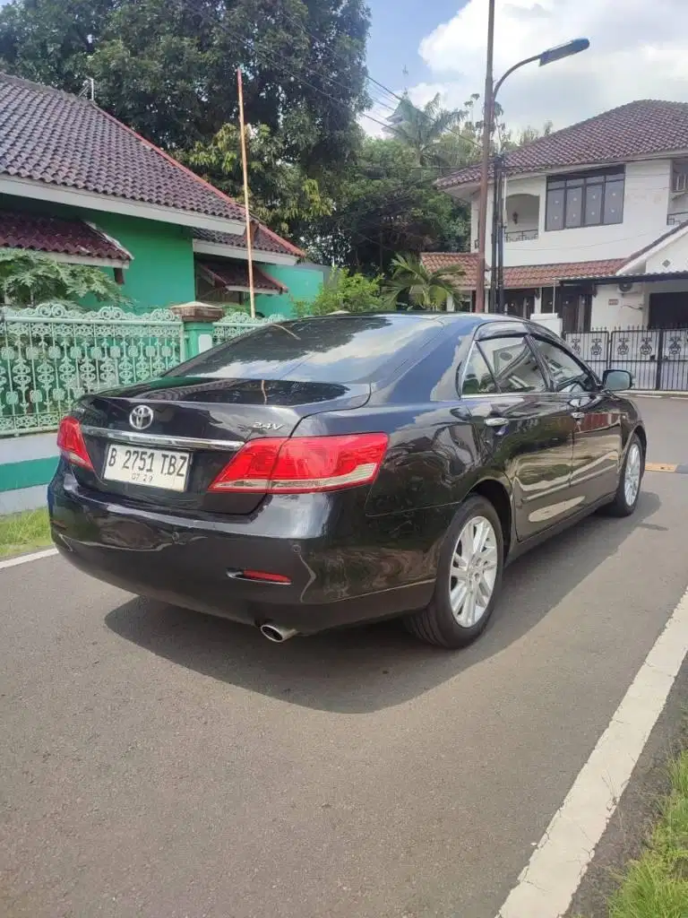 Toyota Camry V at metic Tahun 2012 Hitam nopol Ganjil jakarta Timur