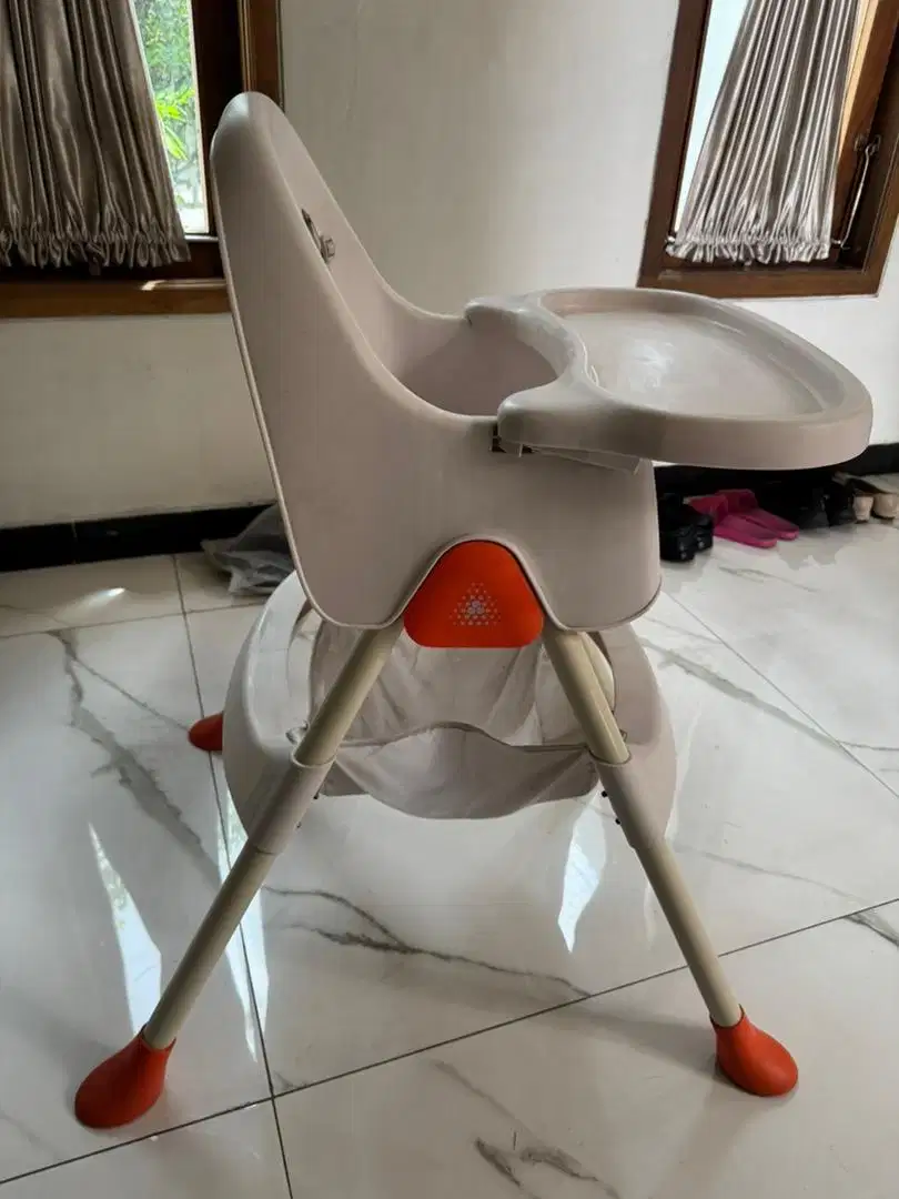 Dijual cepat Kursi makan bayi Merk YABOO