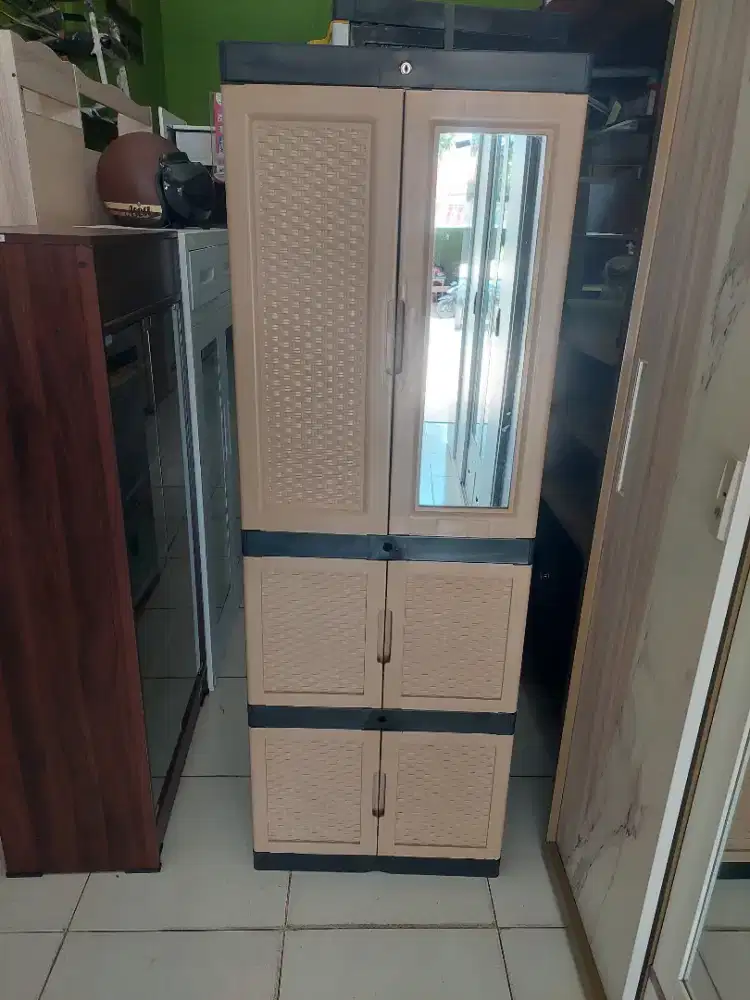 Lemari susun lipat cermin + pakai kunci