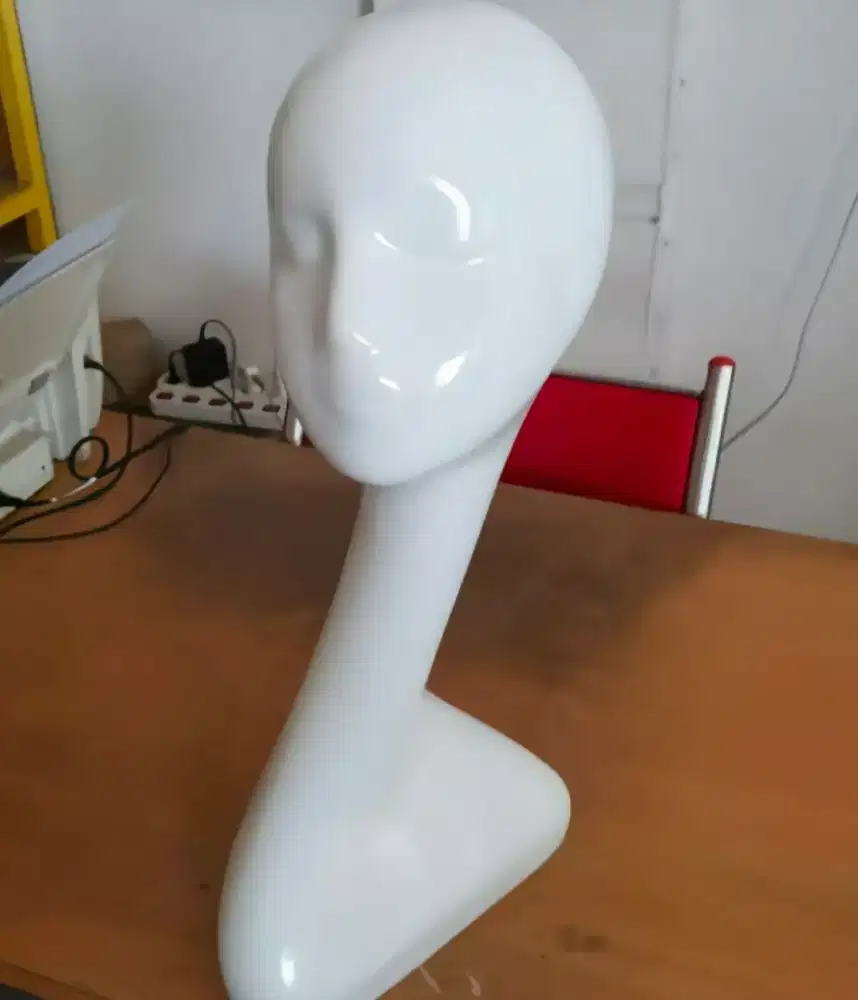 Manekin Kepala Custom