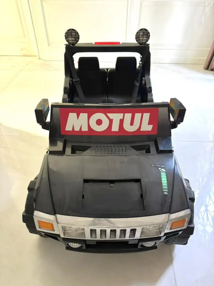 Mobil aki anak JEEP HUMMER Besar