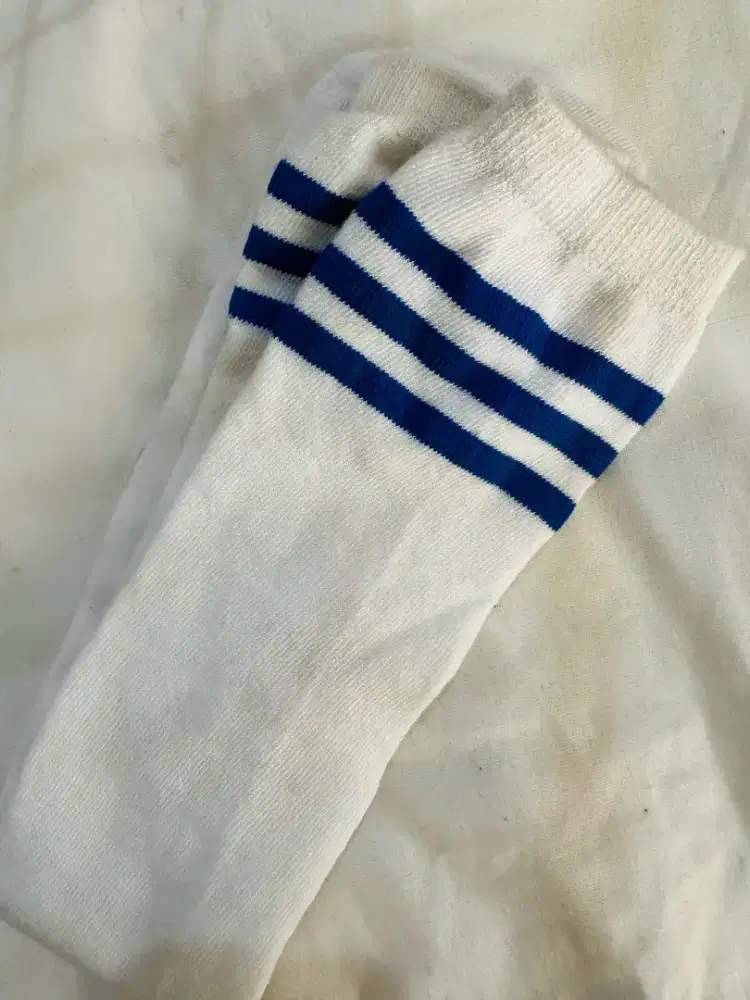 SALE!!! SOCKS WANITA & Parfum LV Ombre 35.000 Tahan Lama