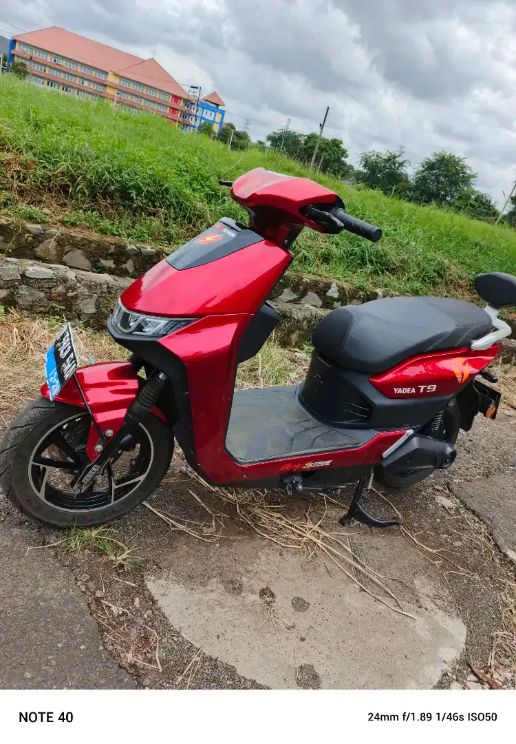 Motor listrik Yadea T9