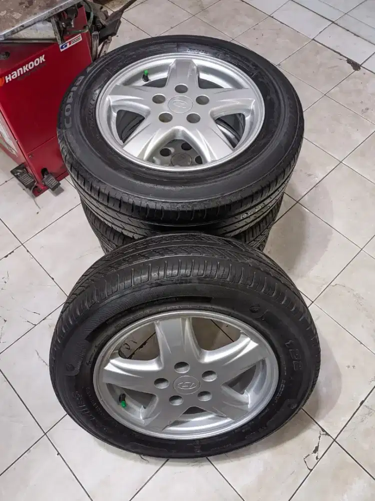 Jual velg mobil oem hyundai r15 5x1414,3 grandmax carry innova dll