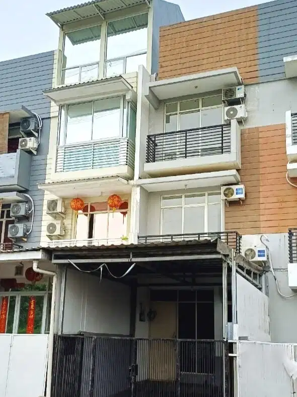 Rumah Katamaran Indah PIK 3Lt 4x11,5 46m2 3KT SHM Free 4 AC Bisa KPR