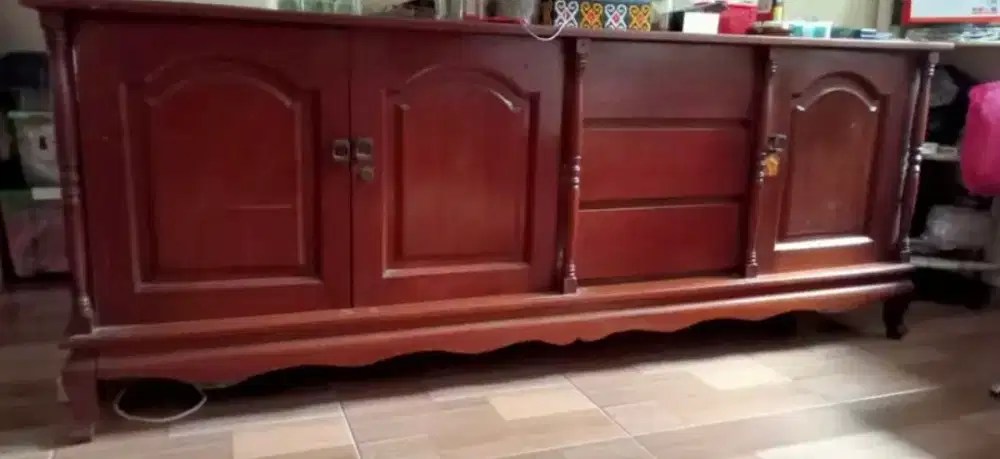 Dijual lemari buffet