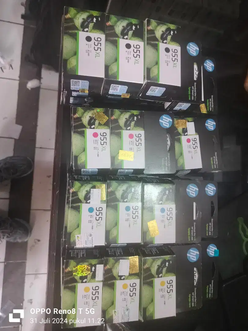 MENAMPUNG TINTA/TONER SATUAN ATAU PARTAI