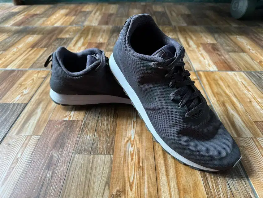 NIKE MD RUNNER 2 ORIGINAL 100% - SIZE 43