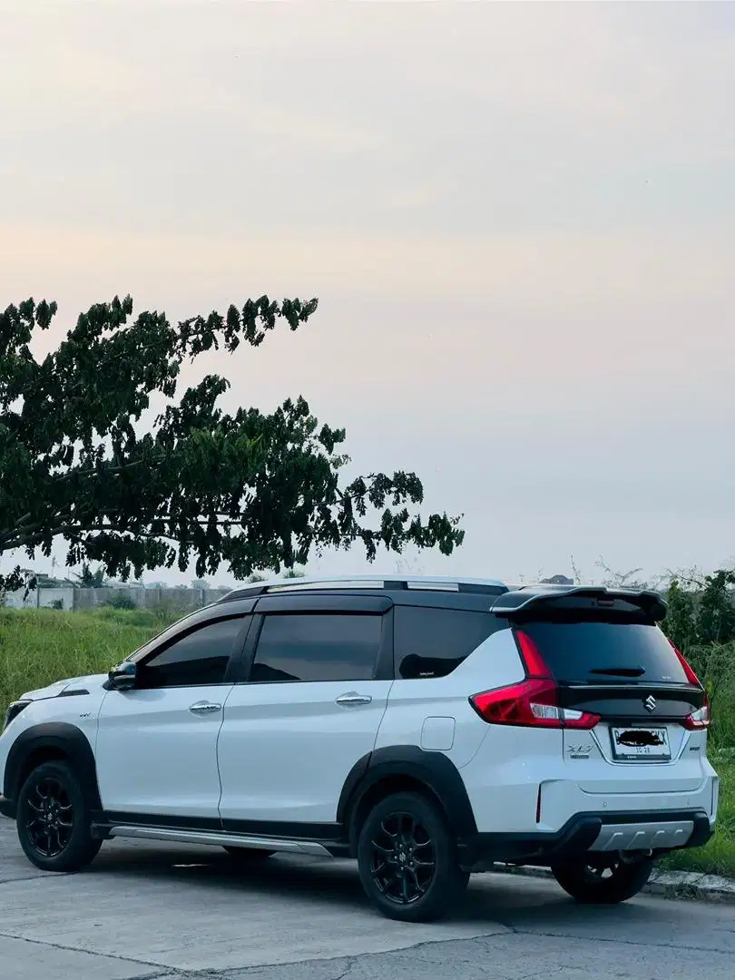 SUZUKI XL 7 ALPHA HYBRID TAHUN 2023