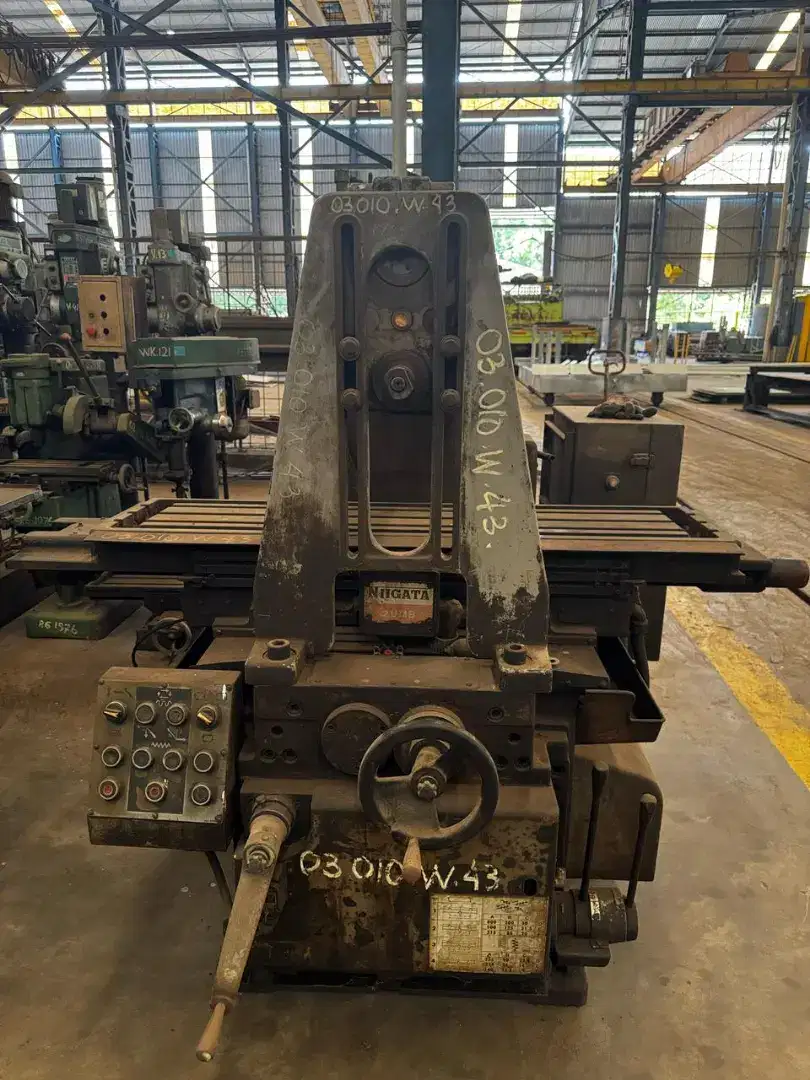 Mesin MILLING Ex Jepang