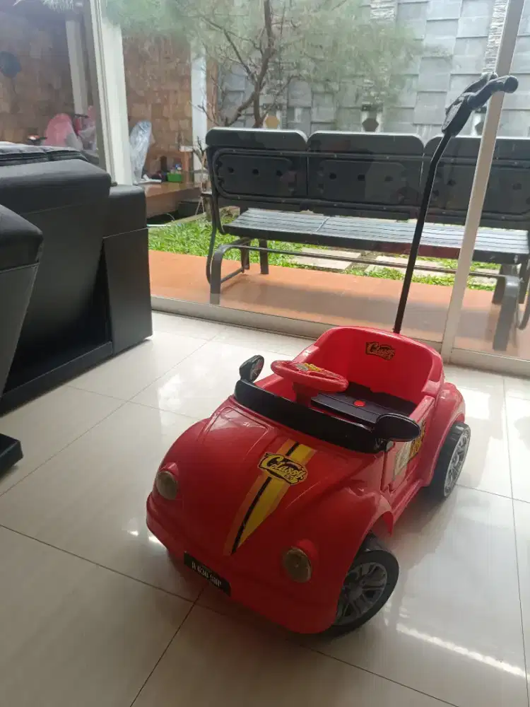Mainan dorongan mobil2 an anak