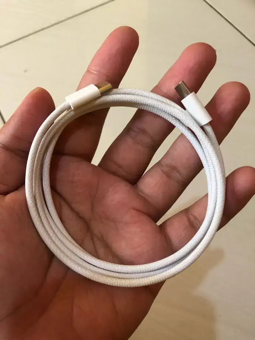 Kabel charger iphone 15 C to C