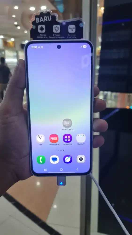 Samsung Galaxy A36 5G 8/256GB free charger