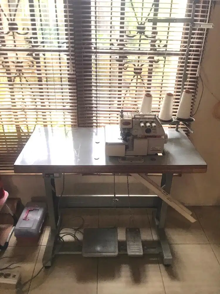 DIJUAL MURAH  Mesin Obras Yamata