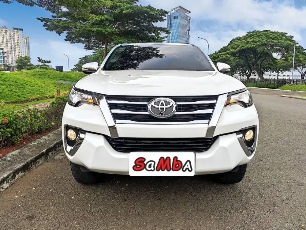 TOYOTA FORTUNER VRZ 2.4 MATIC 2017..PAJAK OKTOBER 2025 PLAT F BOGOR