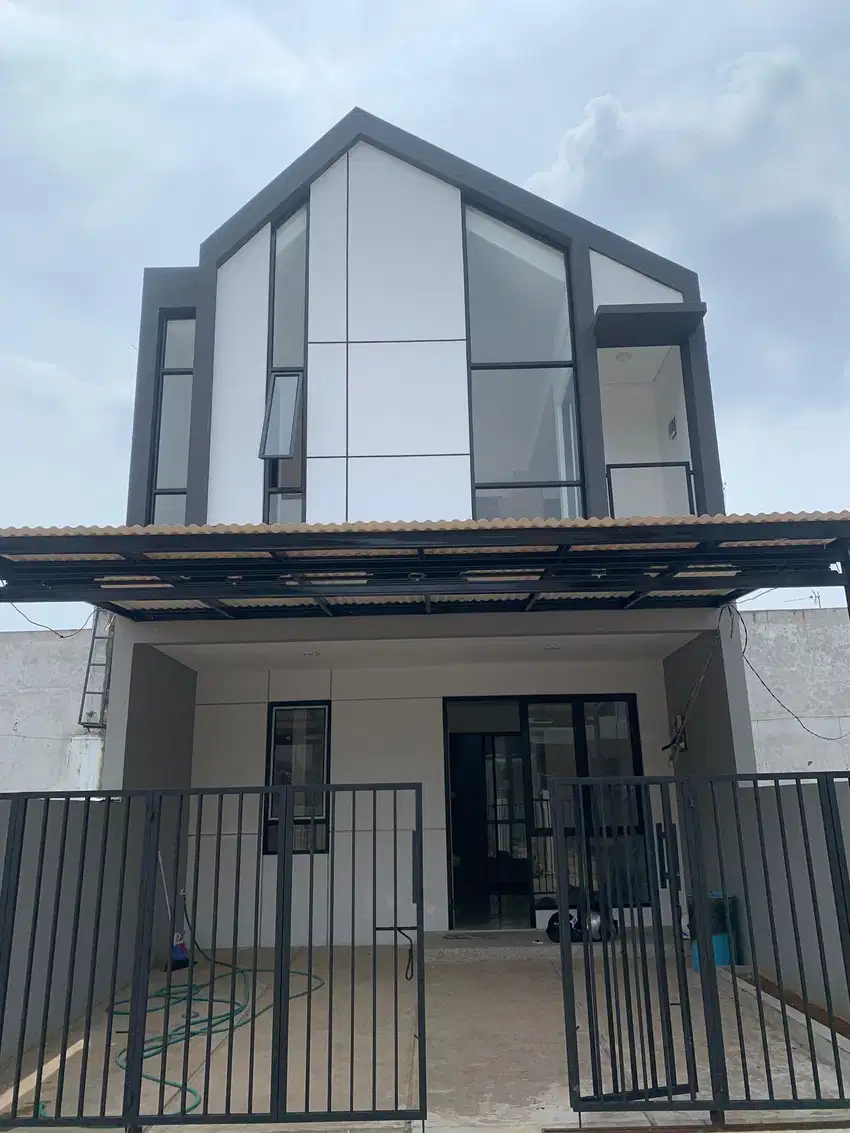 HUNIAN SCANDINAVIAN 2 LANTAI 1 UNIT SIAP HUNI CLUSTE BEBAS BANJIR SHM