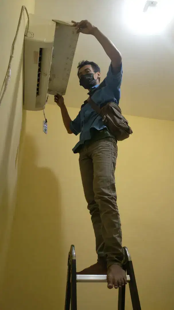 Panggilan jasa AC netes / pasang AC ke rumah