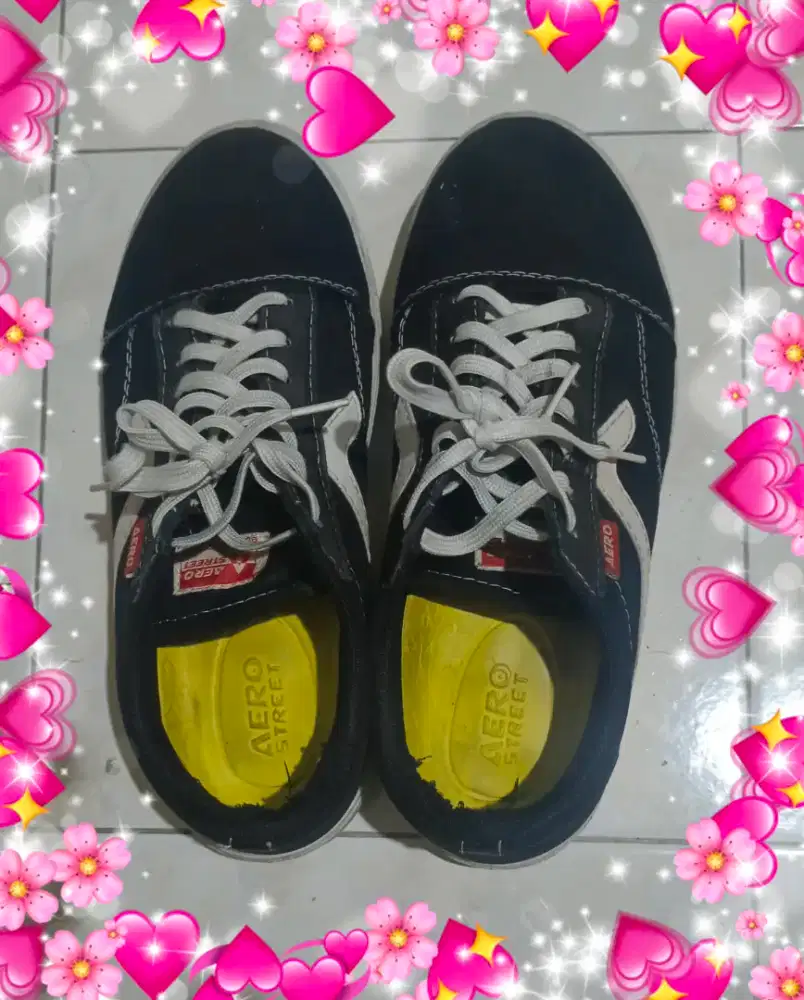 Aero Street Hitam 44