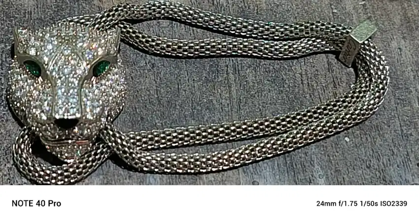 Perhiasan dan batu permata Cartier lengkap dengan box