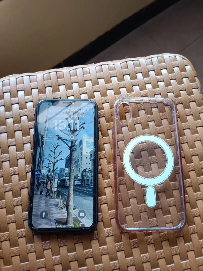 IPhone XR 64GB Mulus Wifi Only (Baru Terblokir Bukan By Pass)
