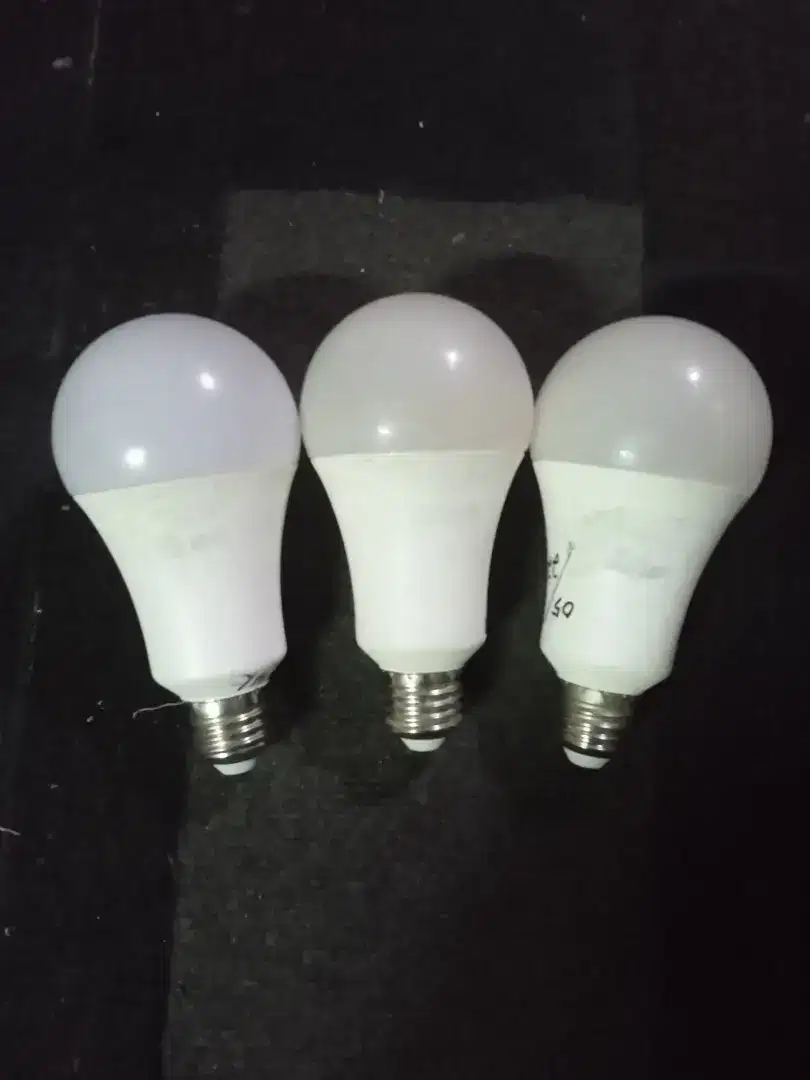 Lampu led rekondisi 18 watt.