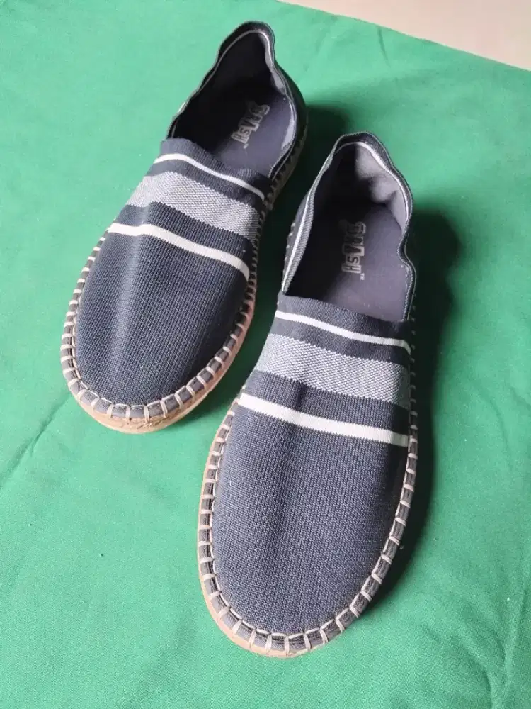 Sepatu cewek merk Brash