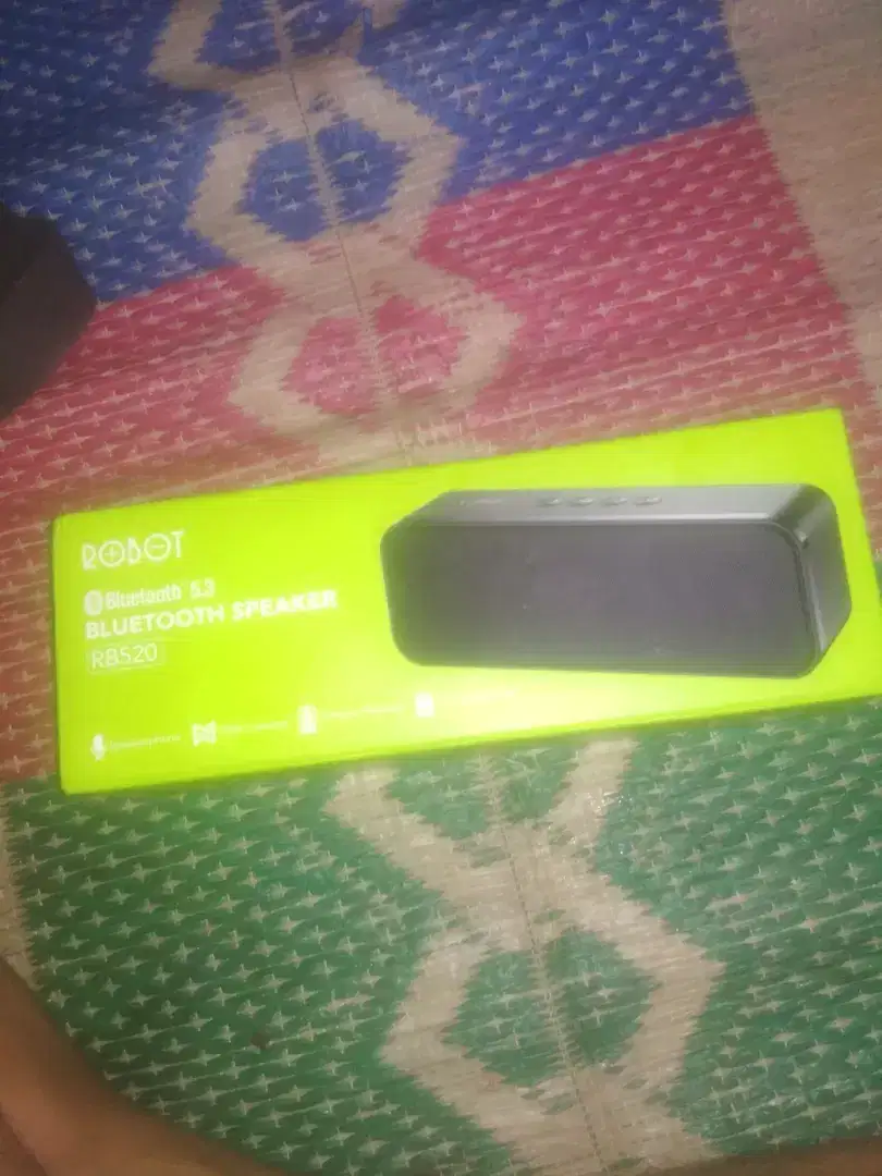 Speaker bluetooth Robot 520