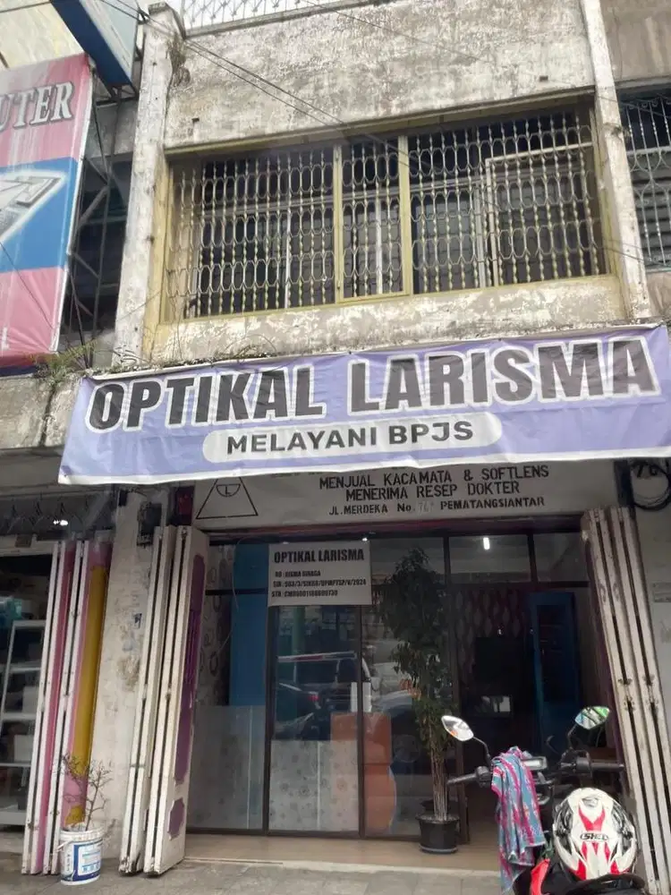 Ruko strategis untuk usaha dan tempat tinggal..Dekat bank bca