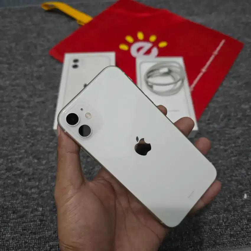 iPhone 11 128GB Garansi resmi iBox