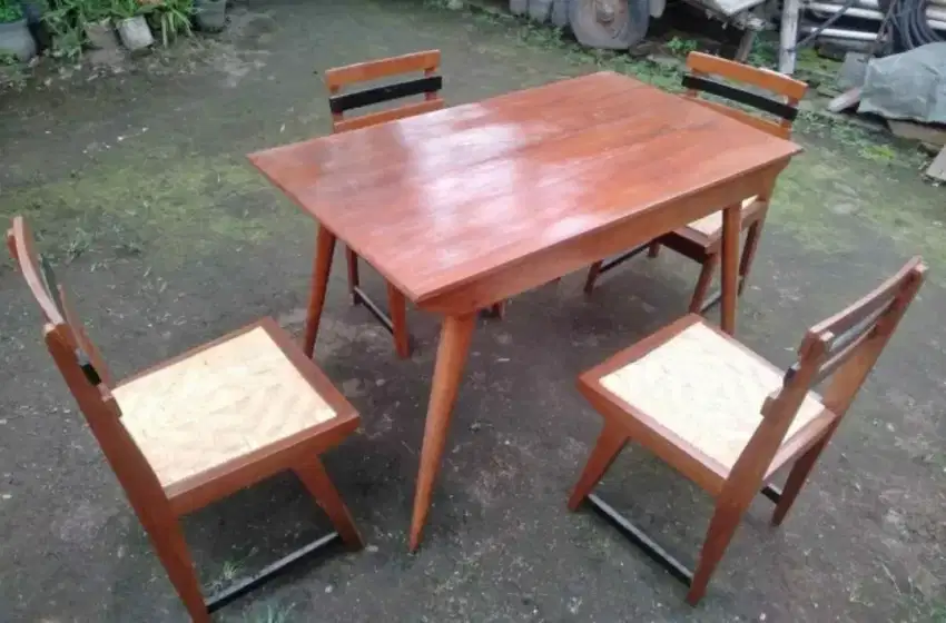 Meja kursi makan jengki lawasanjati